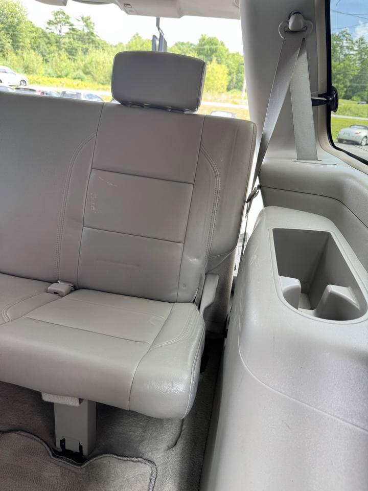 Used 2010 INFINITI QX56 4WD w/ Technology Pkg image 21