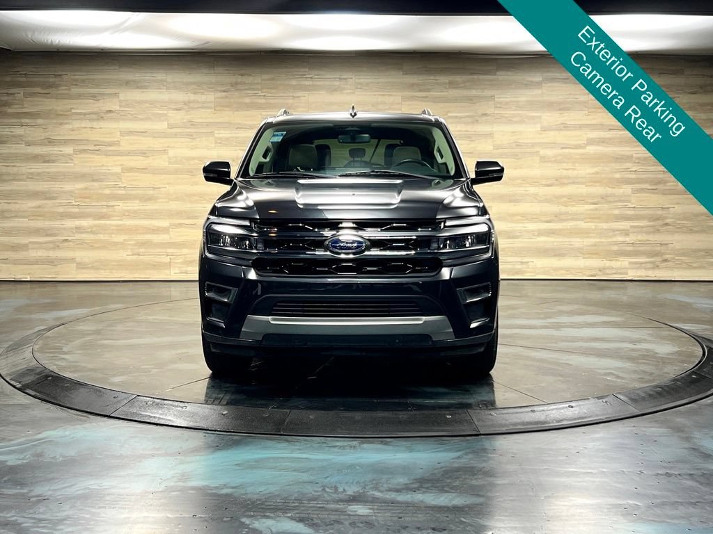 Used 2024 Ford Expedition Limited RWD image 9