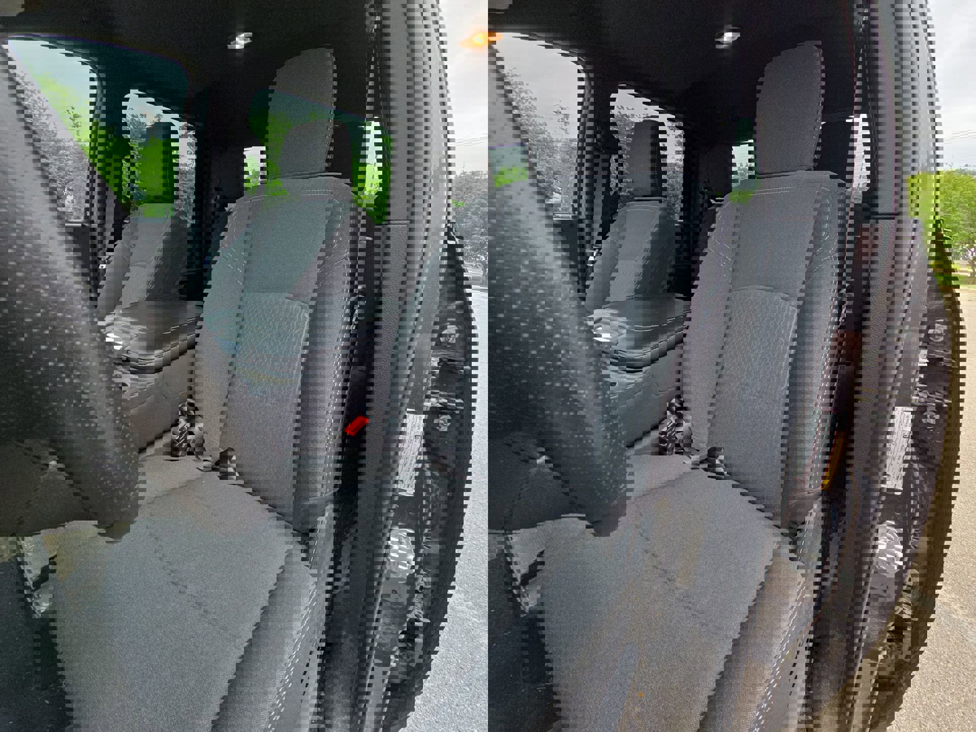 Used 2024 RAM 3500 Tradesman w/ Chrome Appearance Group AWD/4WD image 11