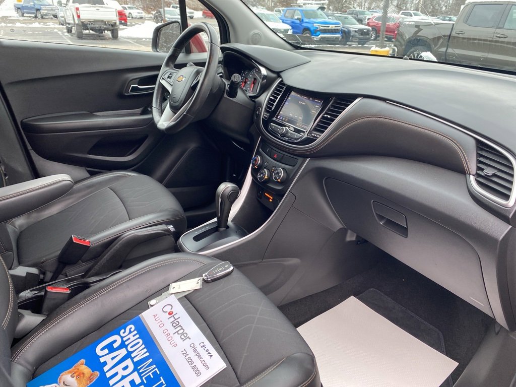 Certified 2022 Chevrolet Trax LT w/ Driver Confidence Package image 10