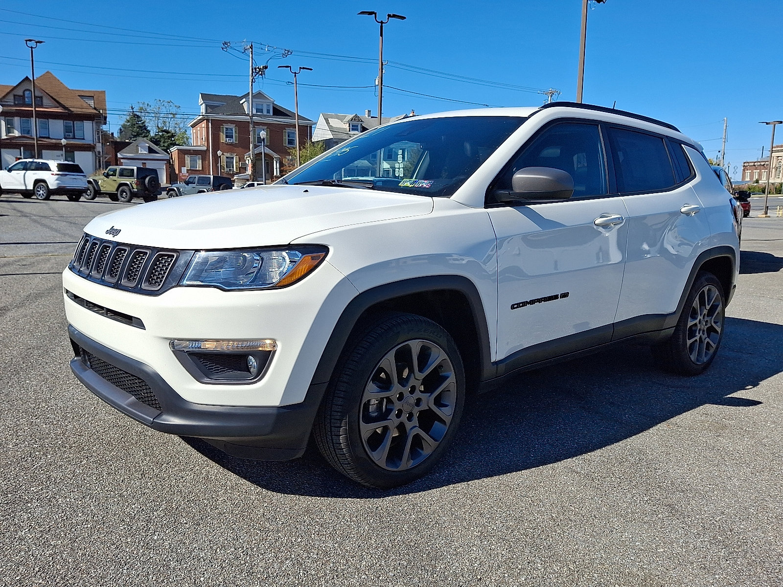 Used 2021 Jeep Compass Latitude w/ Sun and Sound Group image 3