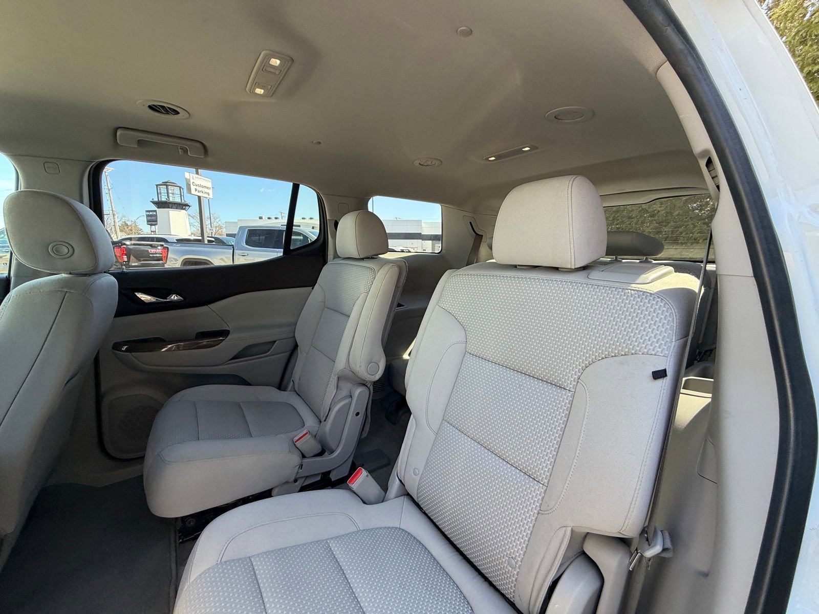 Used 2020 GMC Acadia SLE w/ Driver Convenience Package image 25