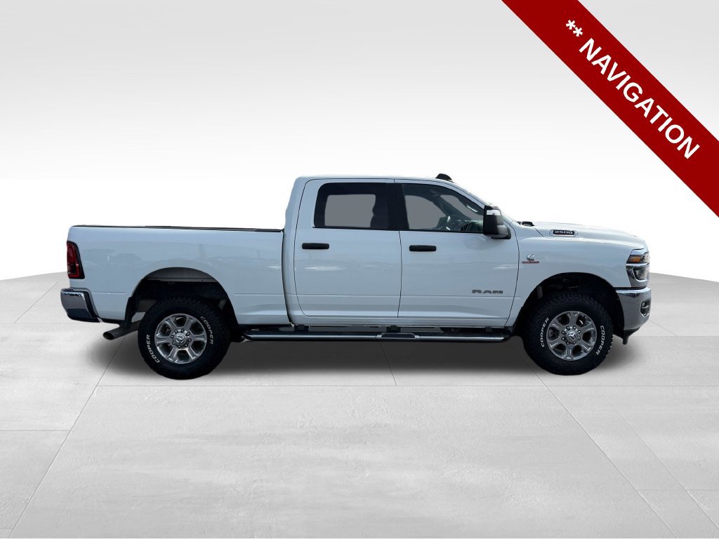 Used 2025 RAM 2500 Big Horn AWD/4WD image 9
