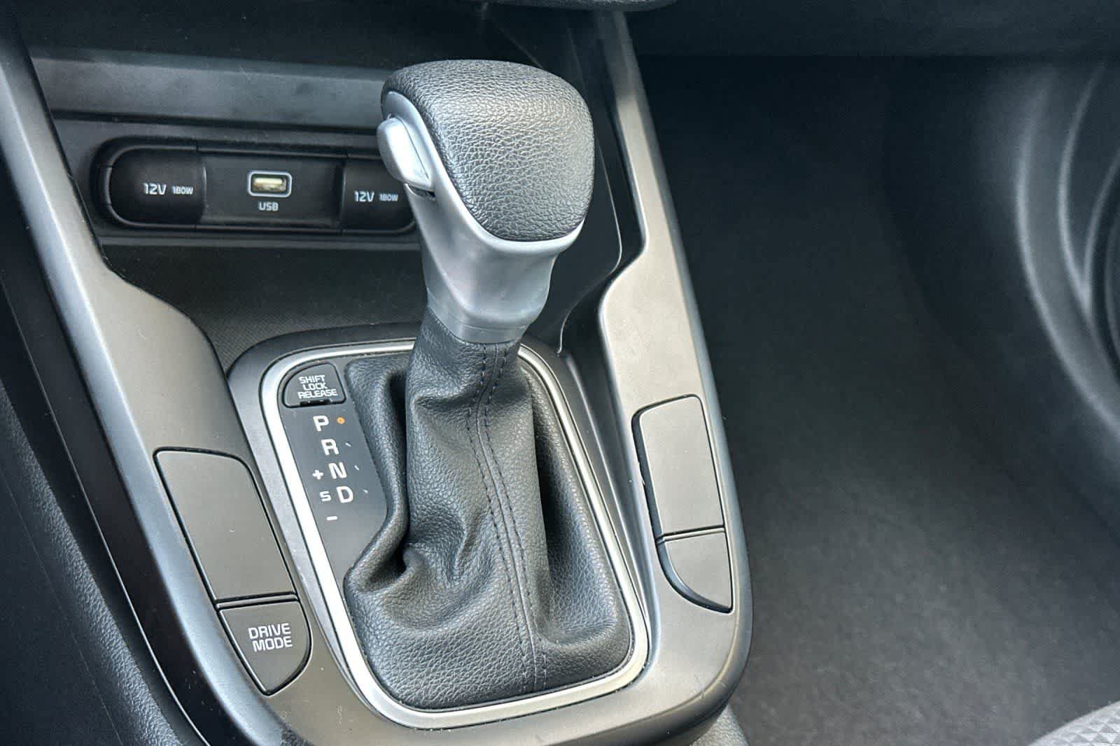 Used 2023 Kia Soul LX w/ Option Group 015 FWD image 22