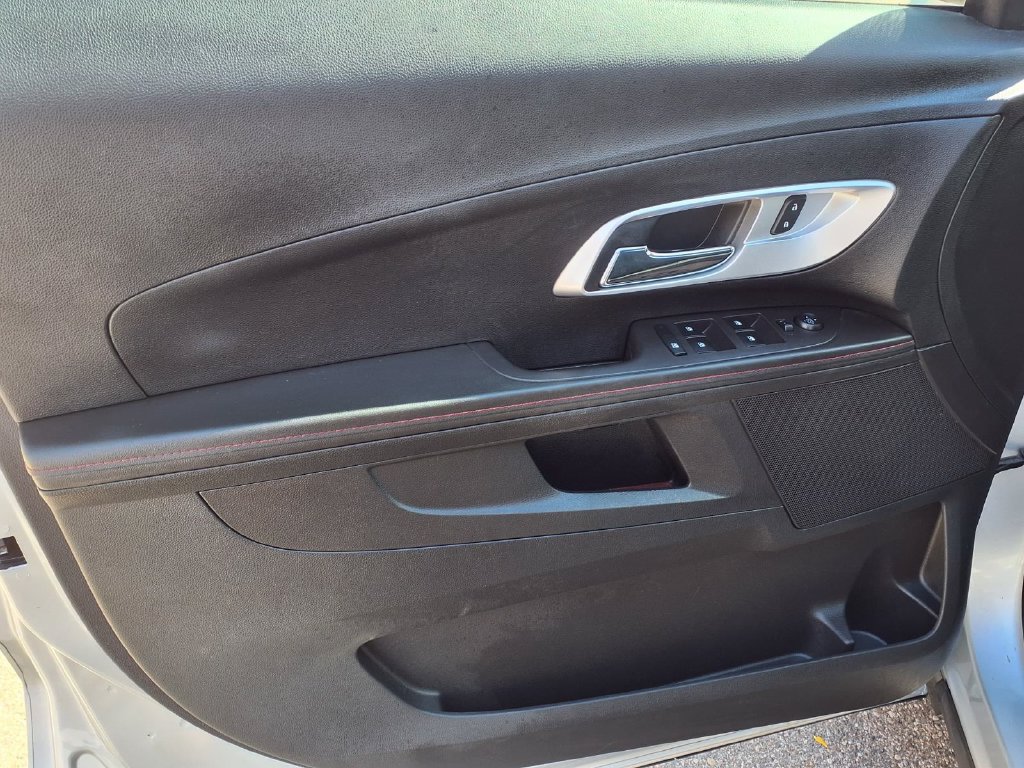 Used 2015 Chevrolet Equinox LT w/ Driver Convenience Package FWD image 13