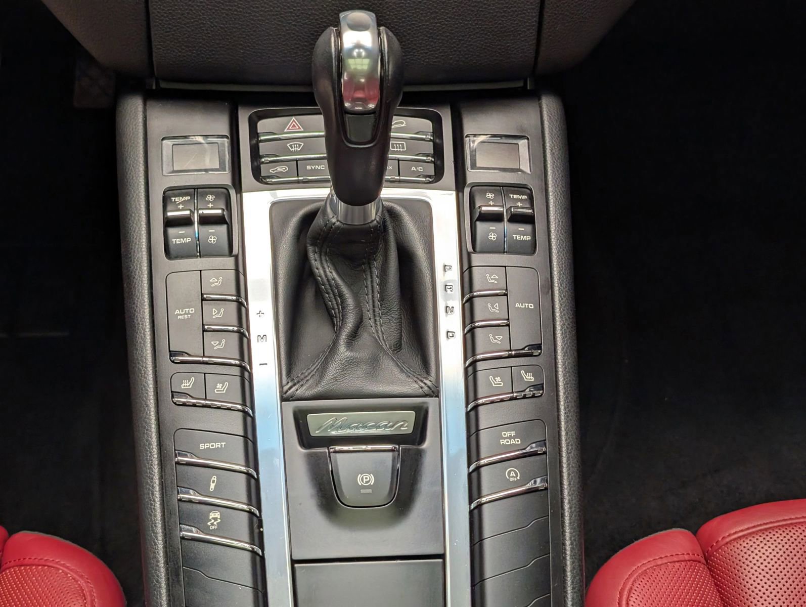 Used 2015 Porsche Macan S AWD/4WD image 15