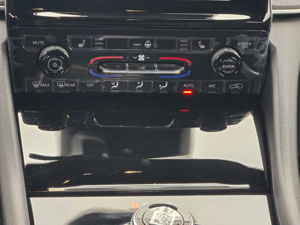 New 2025 Jeep Grand Cherokee L Altitude image 33