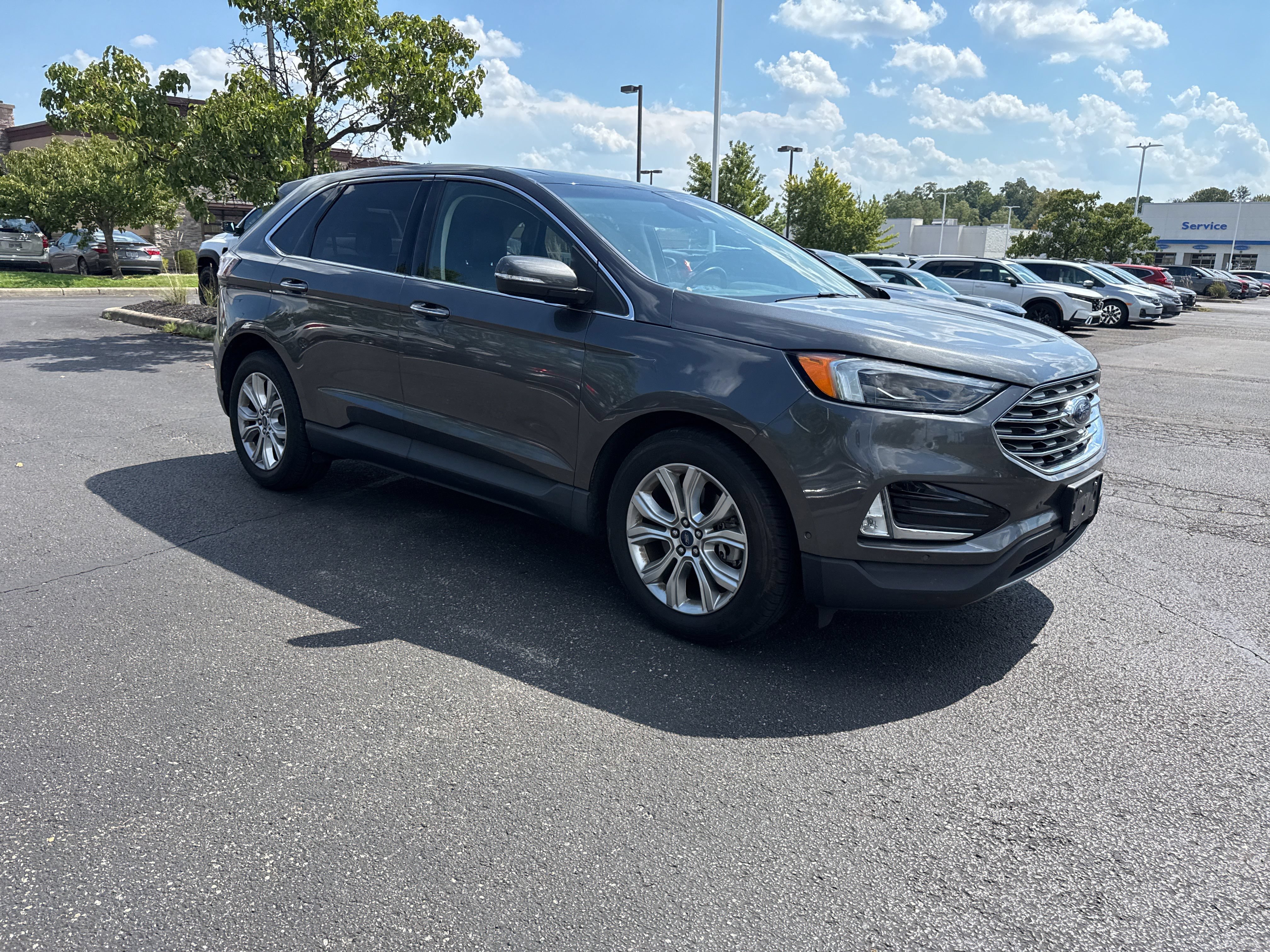 Used 2020 Ford Edge Titanium w/ Equipment Group 301A AWD/4WD image 22