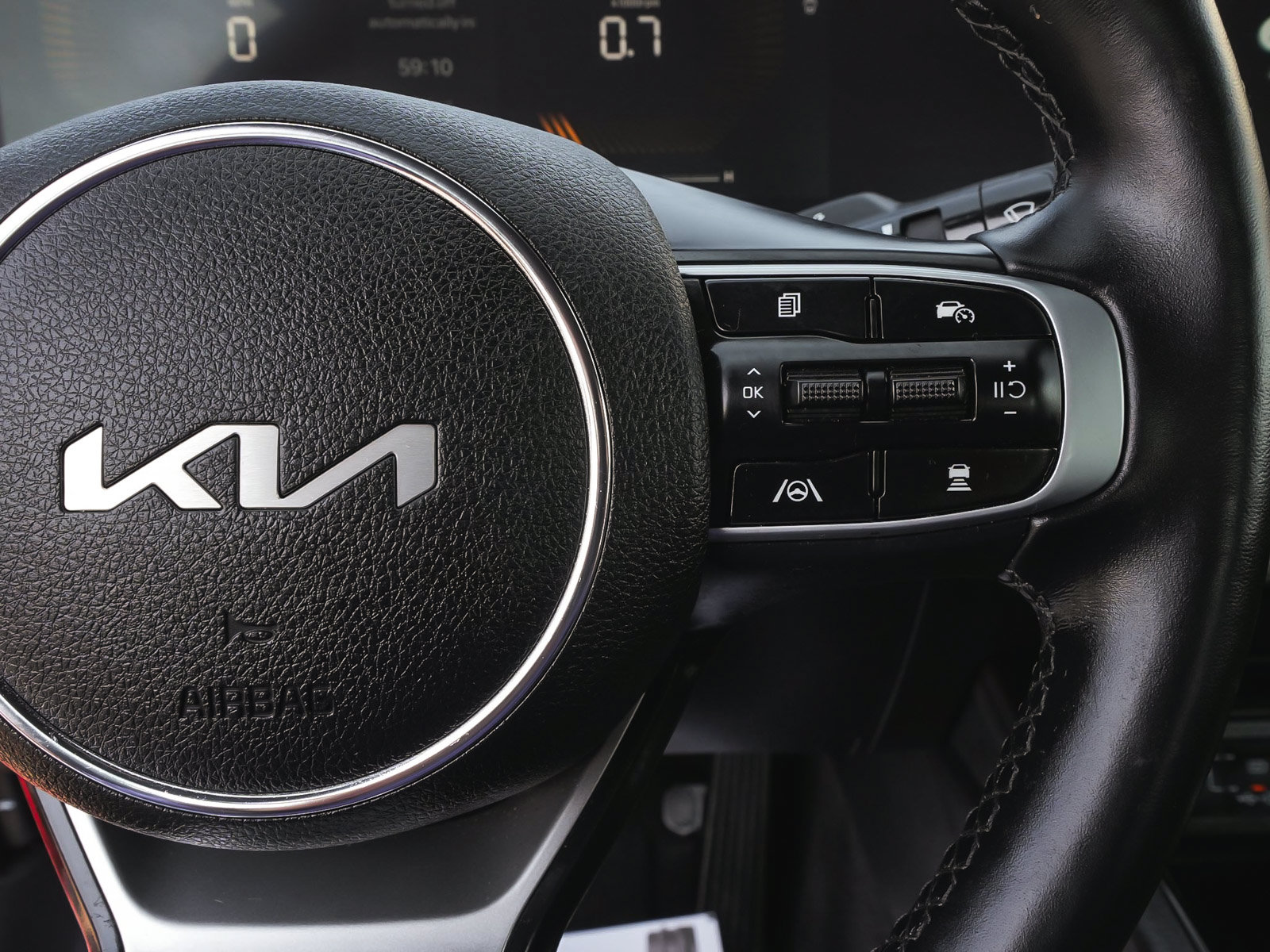 Used 2025 Kia K5 GT-Line w/ GT-Line Premium Package AWD/4WD image 18
