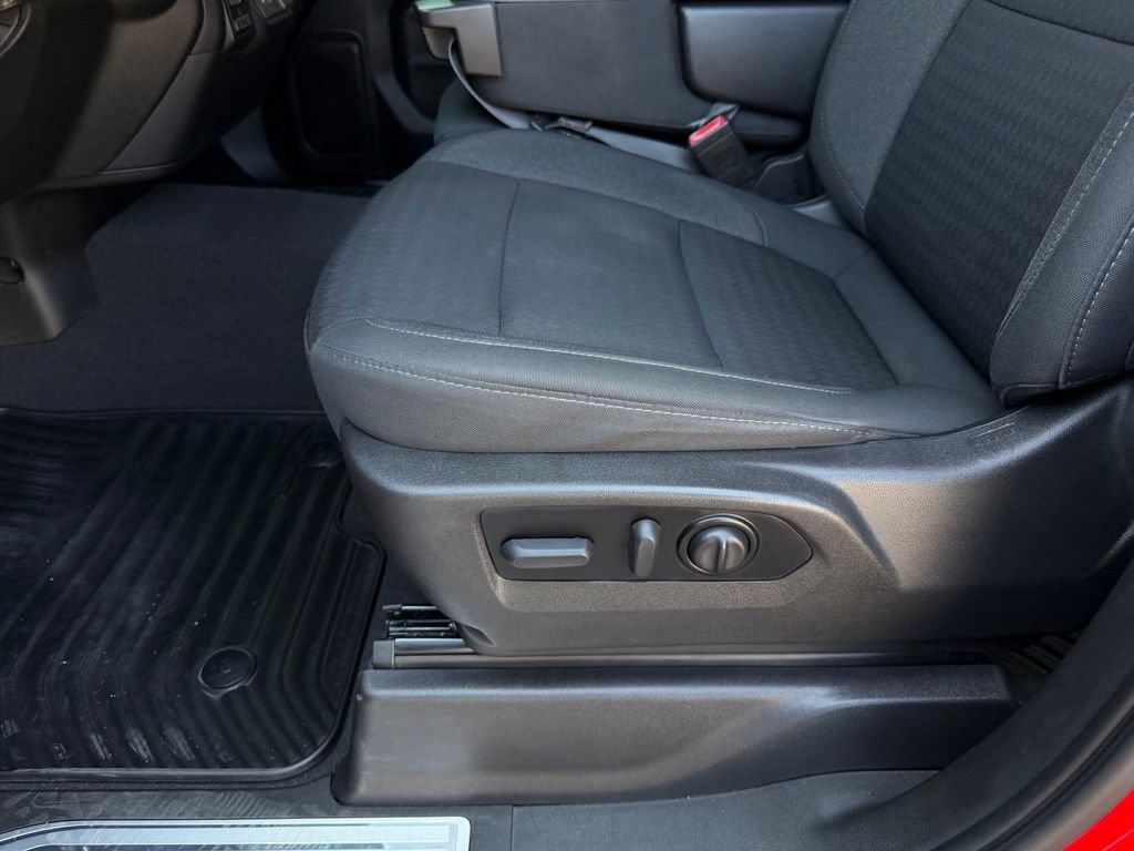 Used 2022 Chevrolet Silverado 2500 LT w/ Convenience Package AWD/4WD image 12