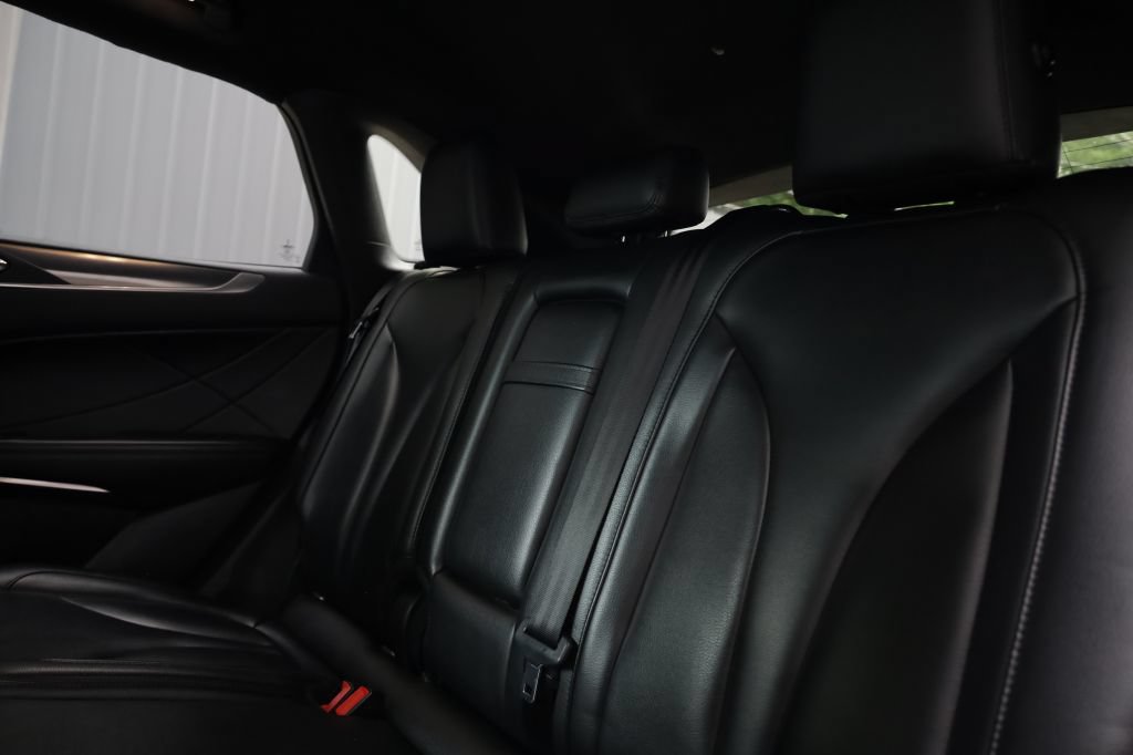 Used 2019 Lincoln MKC Premiere FWD image 21