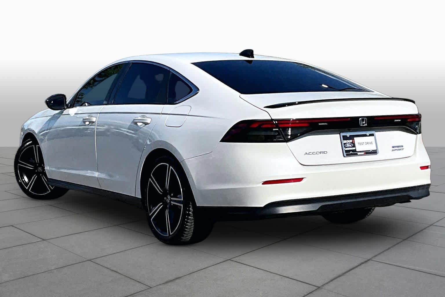 Used 2023 Honda Accord Sport image 12