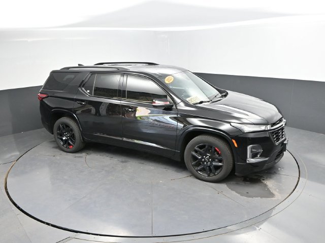 Used 2023 Chevrolet Traverse Premier w/ Redline Edition AWD/4WD image 43
