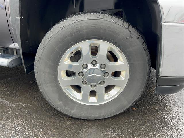 Used 2011 Chevrolet Silverado 2500 LT w/ Interior Plus Package image 9