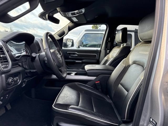 Used 2025 RAM 1500 Laramie AWD/4WD image 5