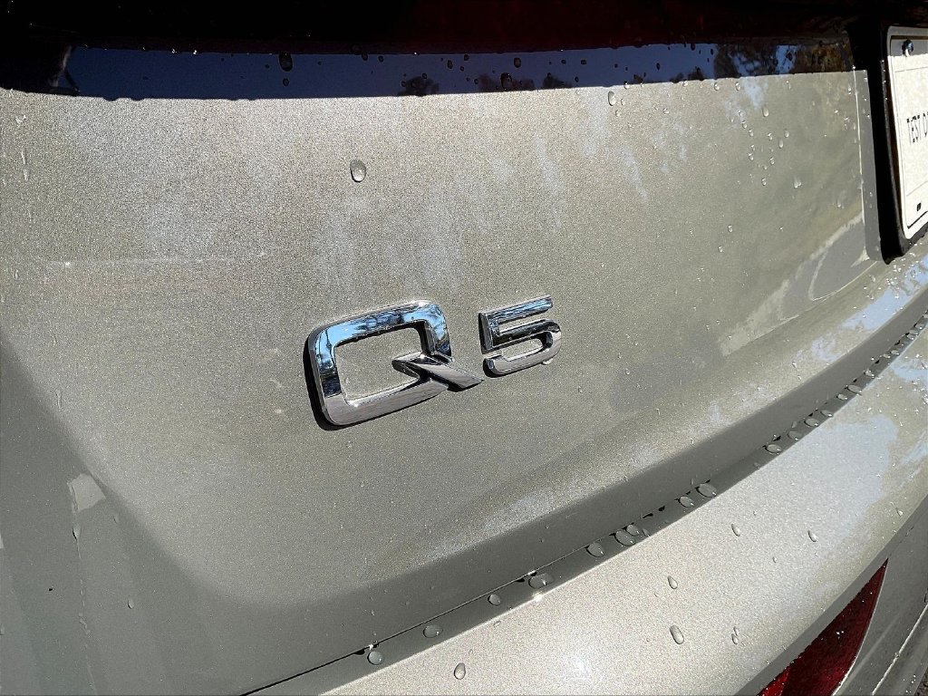 Used 2025 Audi Q5 e Premium Plus AWD/4WD image 26