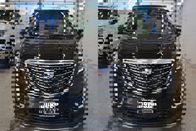 Used 2021 Cadillac XT5 Premium Luxury image 3