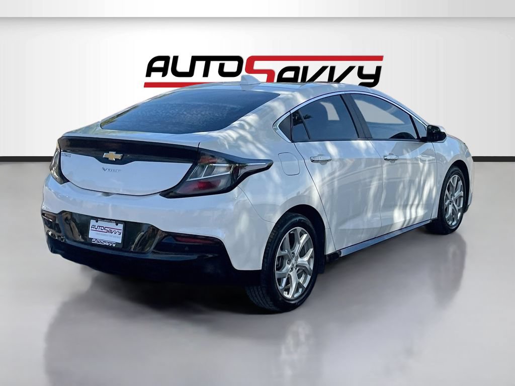 Used 2018 Chevrolet Volt Premier w/ Driver Confidence Package FWD image 7
