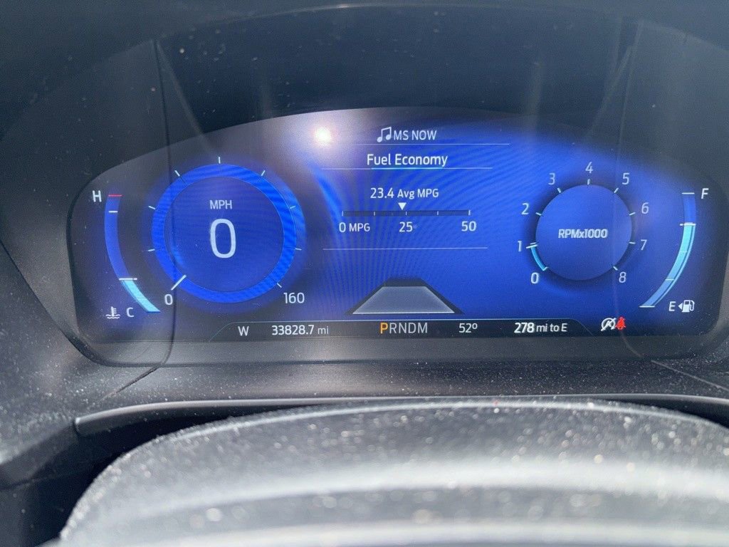 Used 2020 Ford Escape Titanium image 2