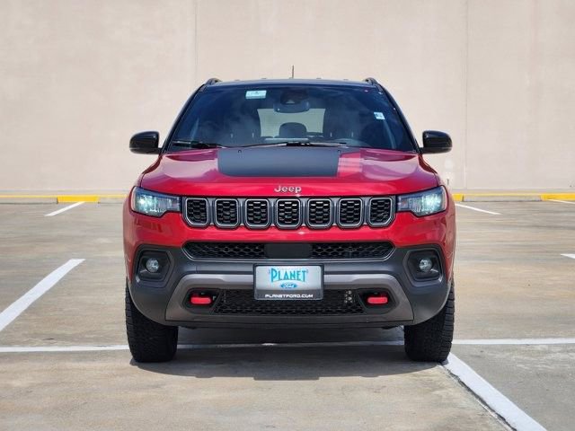 Used 2026 Jeep Compass Trailhawk AWD/4WD image 2