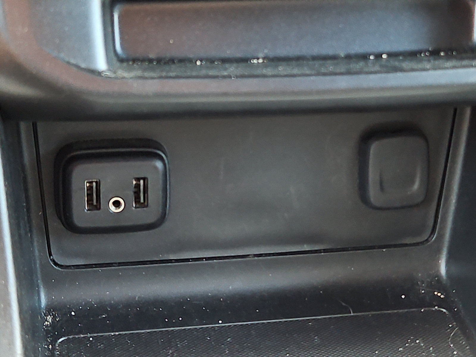 Used 2020 Chevrolet Colorado LT w/ Safety Package AWD/4WD image 22