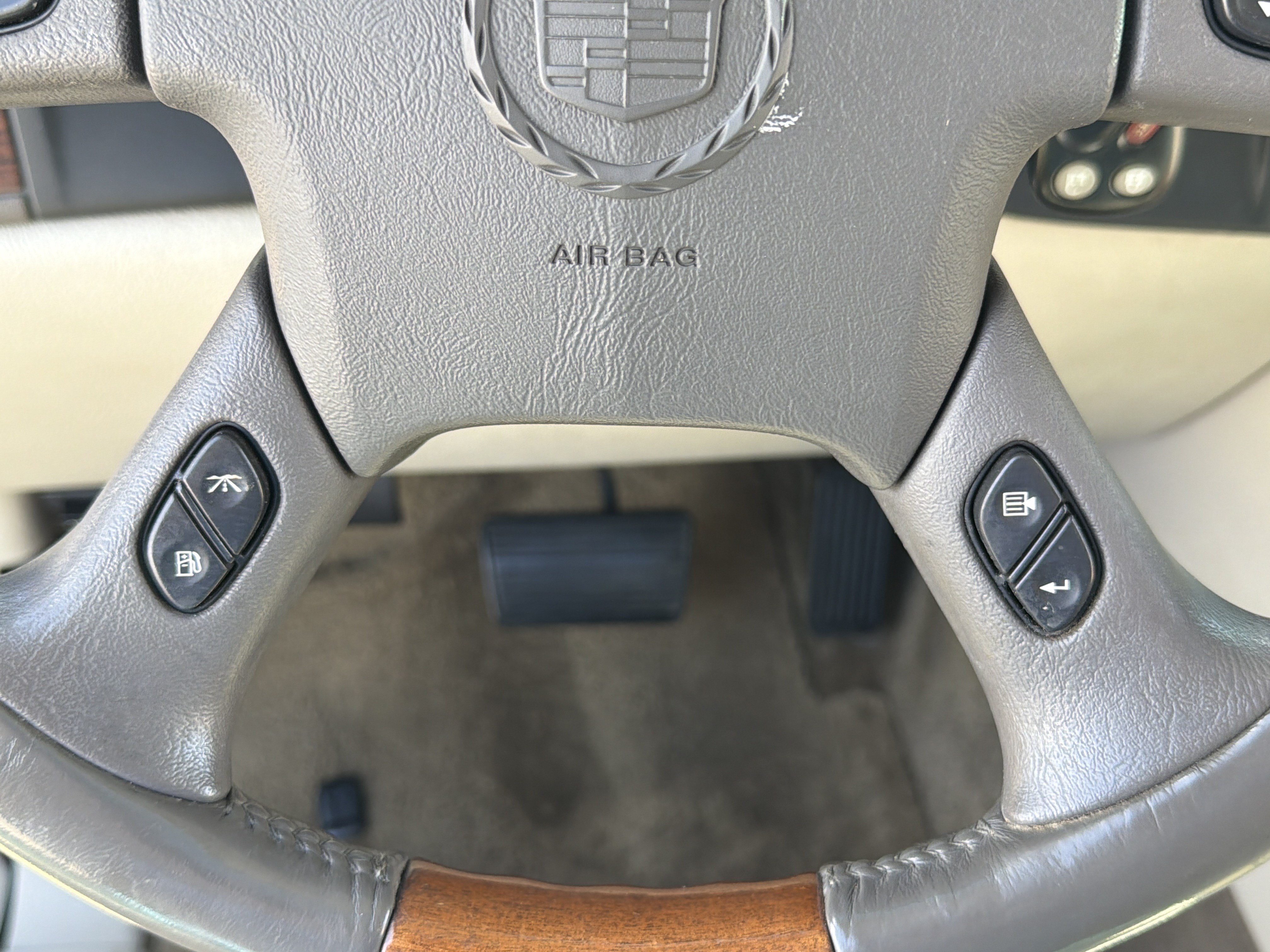Used 2003 Cadillac Escalade AWD image 19