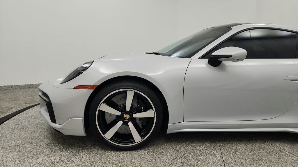 Used 2024 Porsche 911 Turbo S w/ 911 Turbo Sportdesign Package AWD/4WD image 9