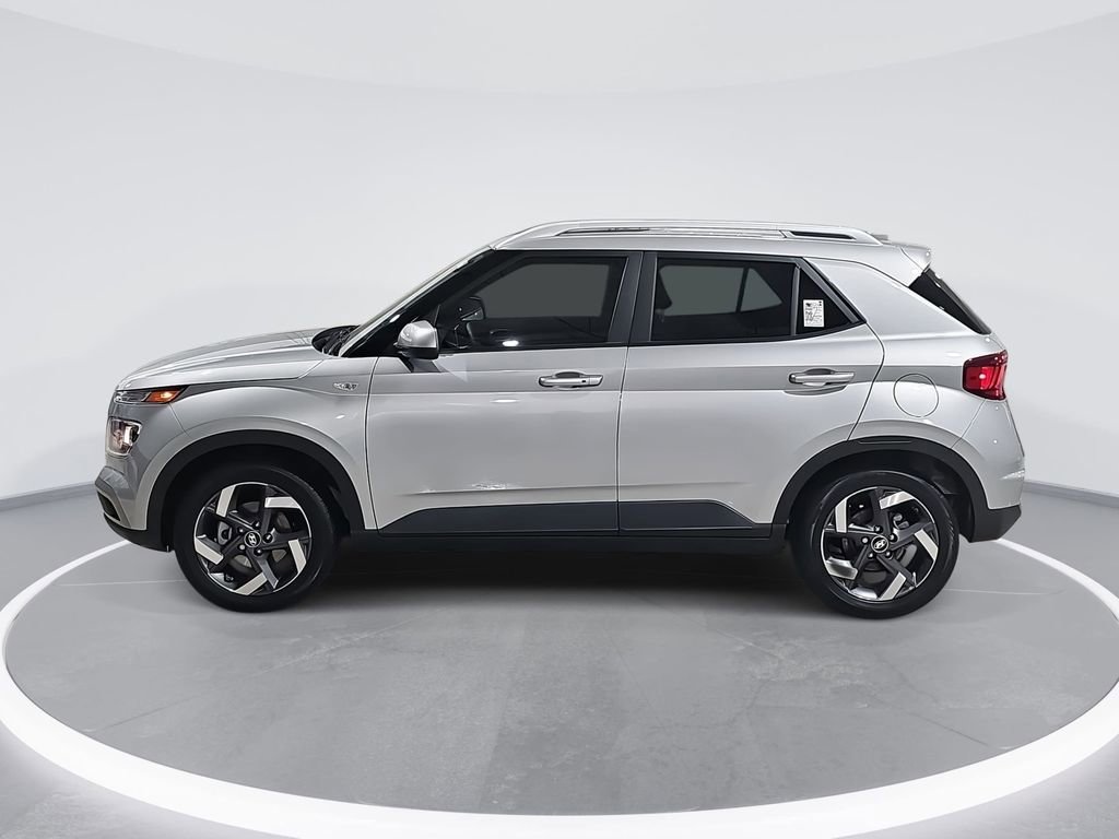 New 2026 Hyundai Venue SEL FWD image 8