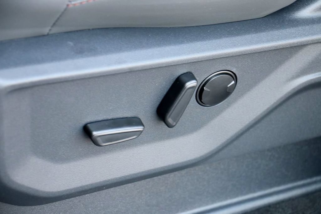 New 2025 Ford Expedition Active AWD/4WD image 19