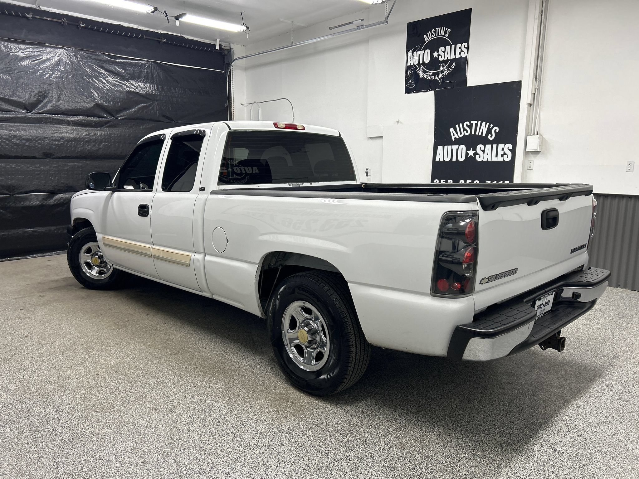 Used 2004 Chevrolet Silverado 1500 LS RWD image 4
