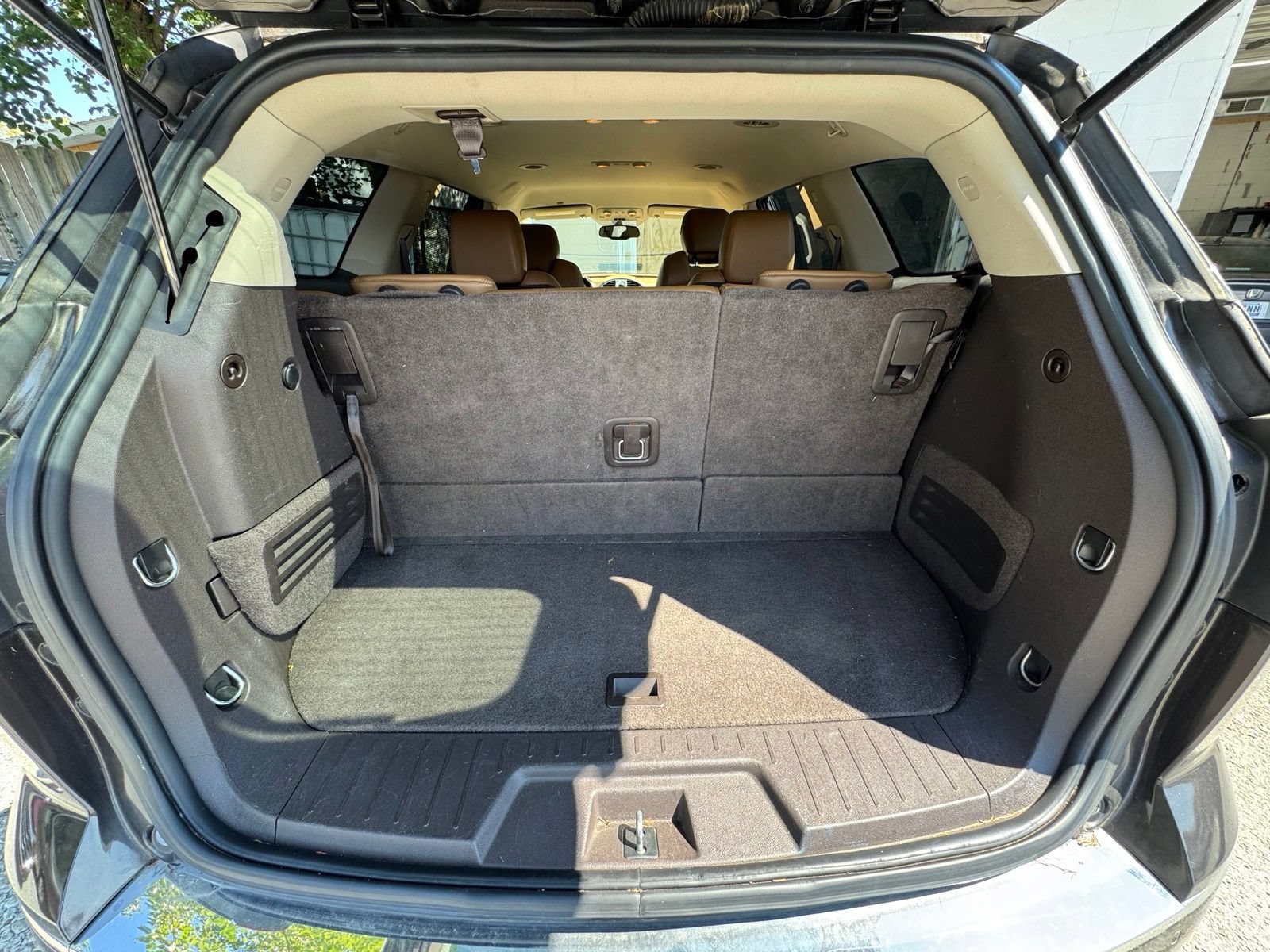 Used 2013 Buick Enclave Leather AWD/4WD image 27