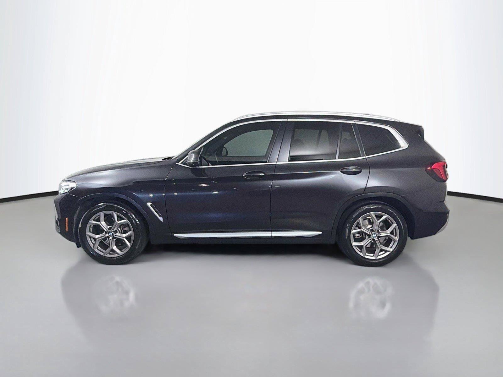 Used 2023 BMW X3 sDrive30i w/ Premium Package w/ZPA RWD image 8