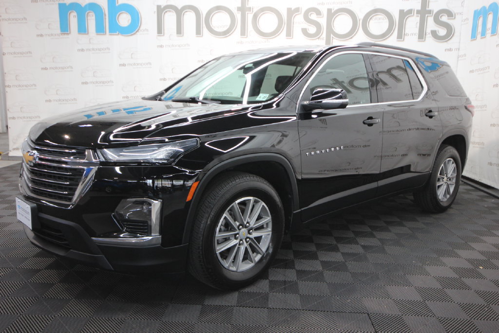 Used 2022 Chevrolet Traverse LT w/ LPO, Floor Liner Package AWD/4WD image 2