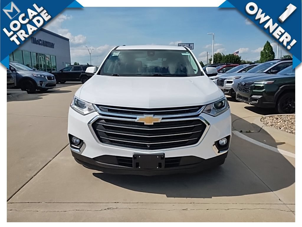 Used 2021 Chevrolet Traverse LT w/ LT Premium Package AWD/4WD image 2