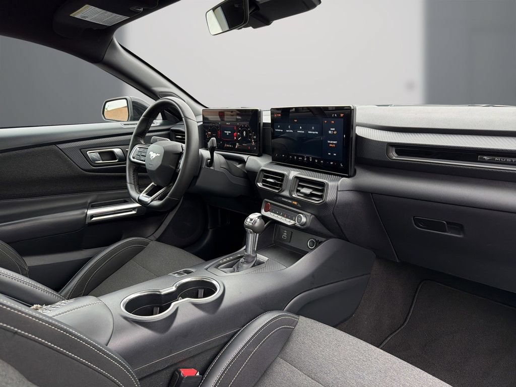Used 2024 Ford Mustang Coupe RWD image 15