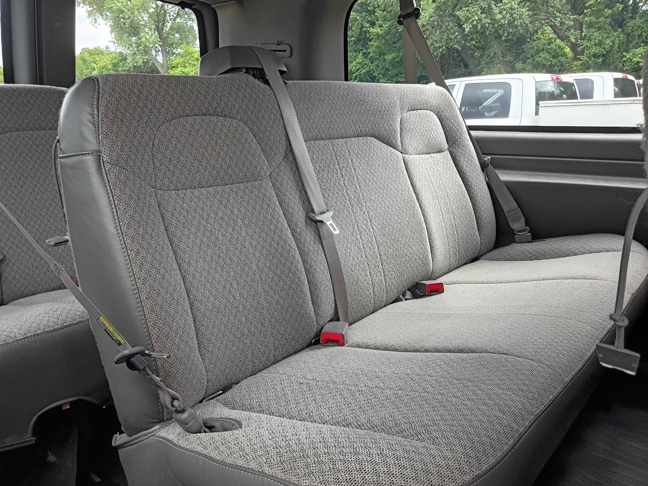 Used 2014 GMC Savana 3500 LS w/ Chrome Appearance Package RWD image 22