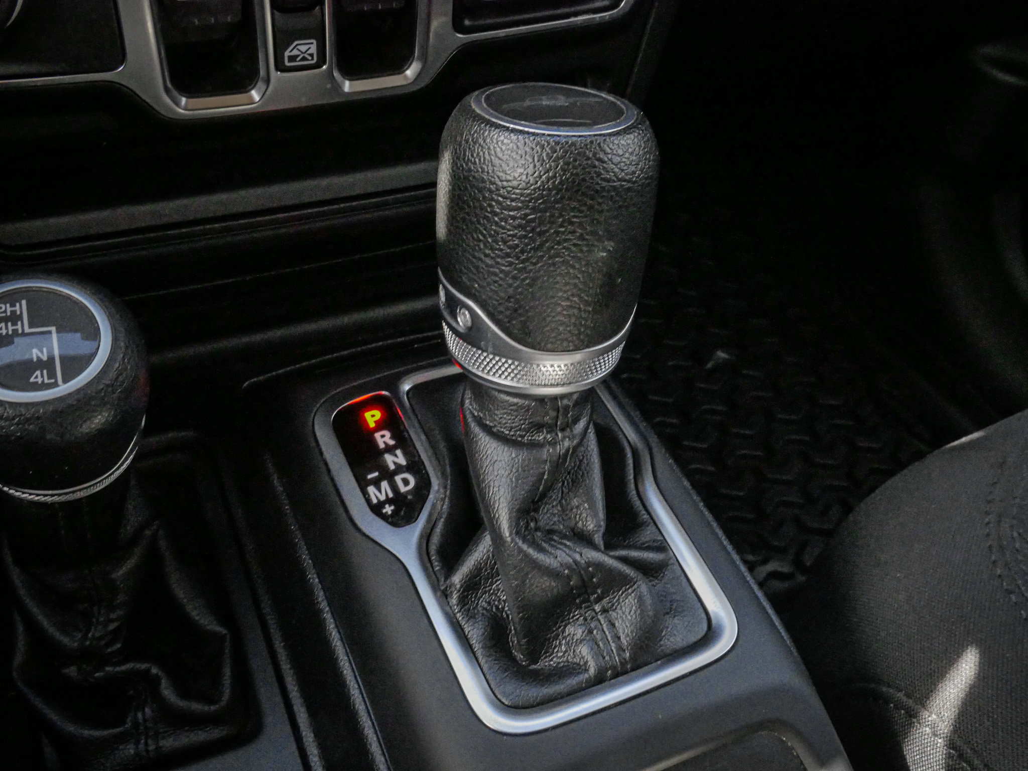 Used 2020 Jeep Gladiator Sport w/ Quick Order Package 24S image 25