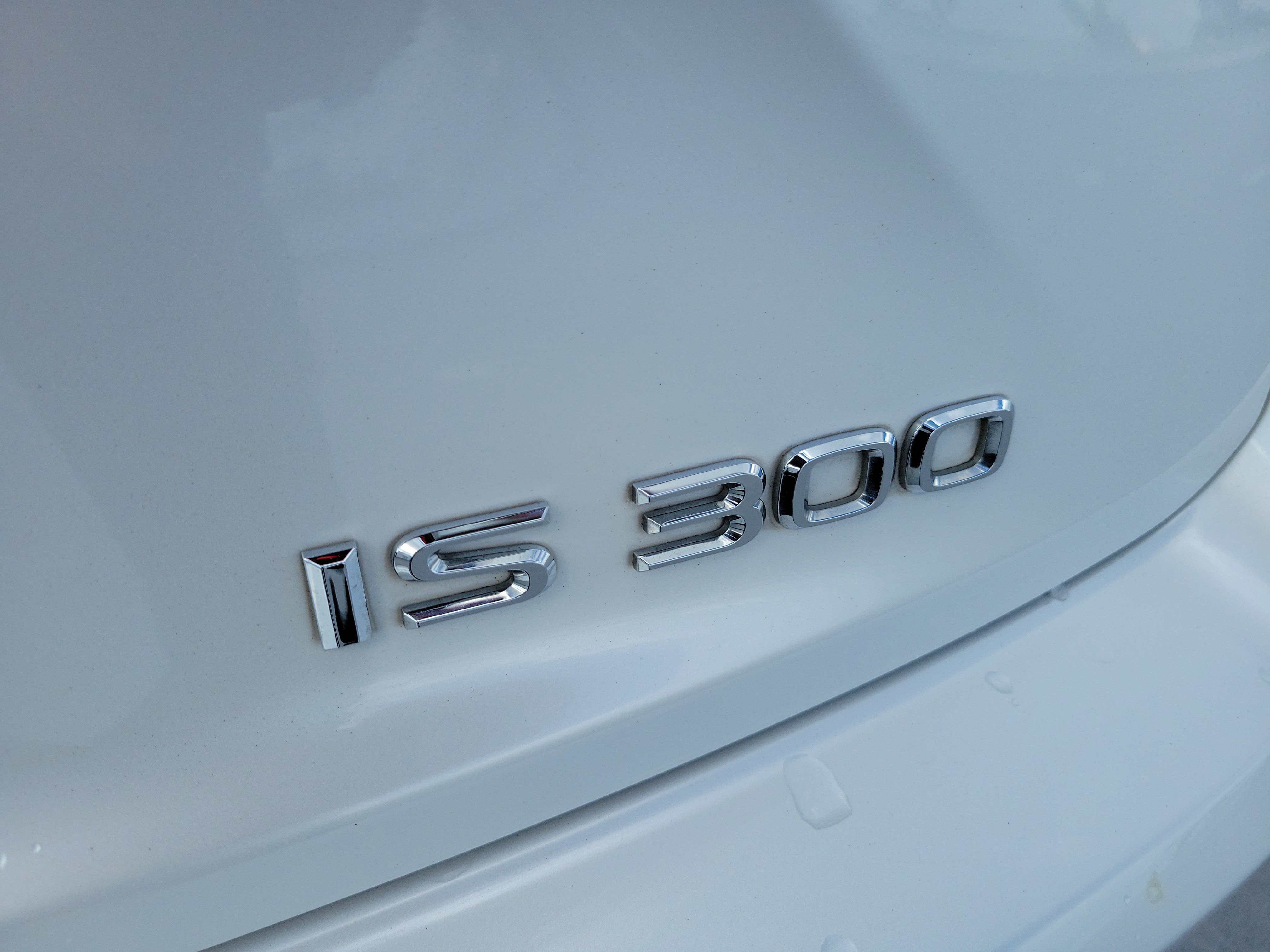 Used 2019 Lexus IS 300 w/ Navigation Package RWD image 8