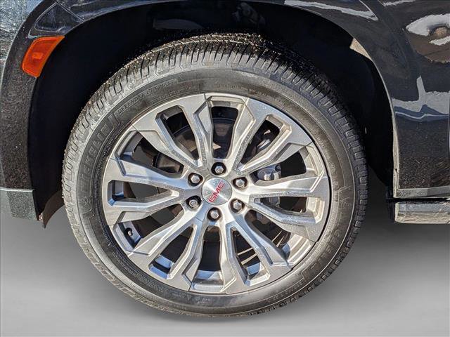 Used 2022 GMC Yukon Denali image 9