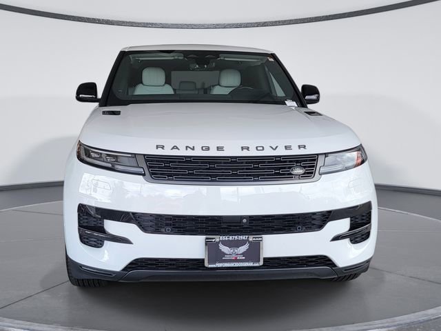 Used 2024 Land Rover Range Rover Sport SE AWD/4WD image 3