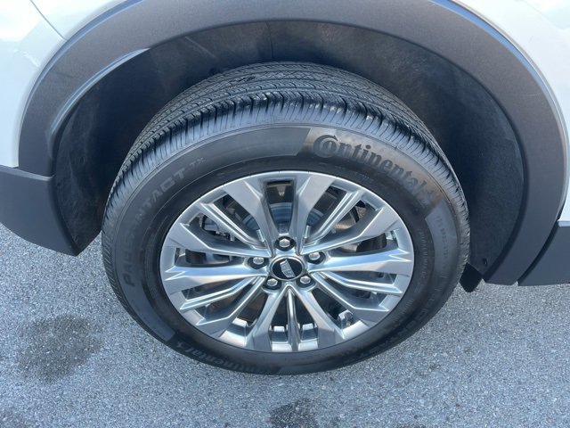 Used 2024 Cadillac XT4 Premium Luxury image 21