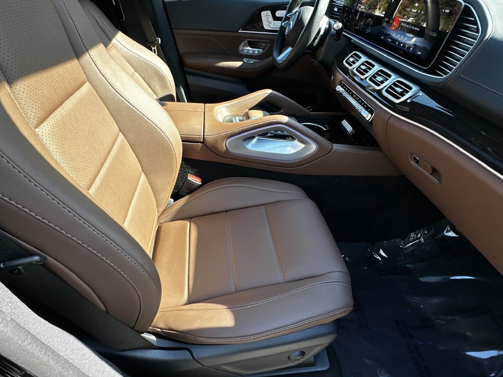 Certified 2025 Mercedes-Benz GLS 450 4MATIC w/ AMG Line Exterior image 14