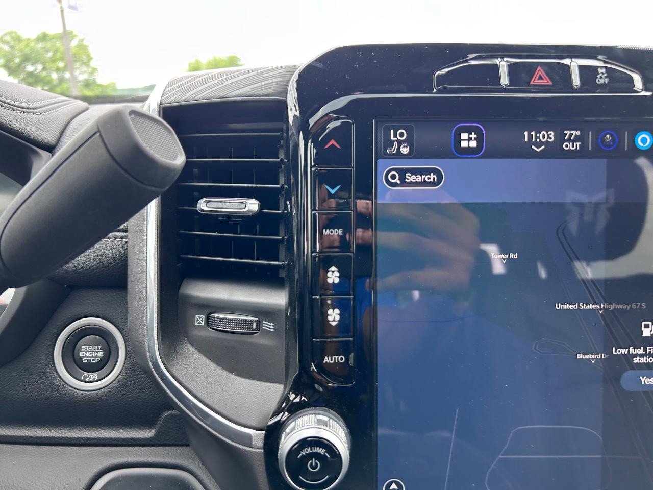 Used 2024 RAM 2500 Laramie w/ Sport Appearance Package image 20