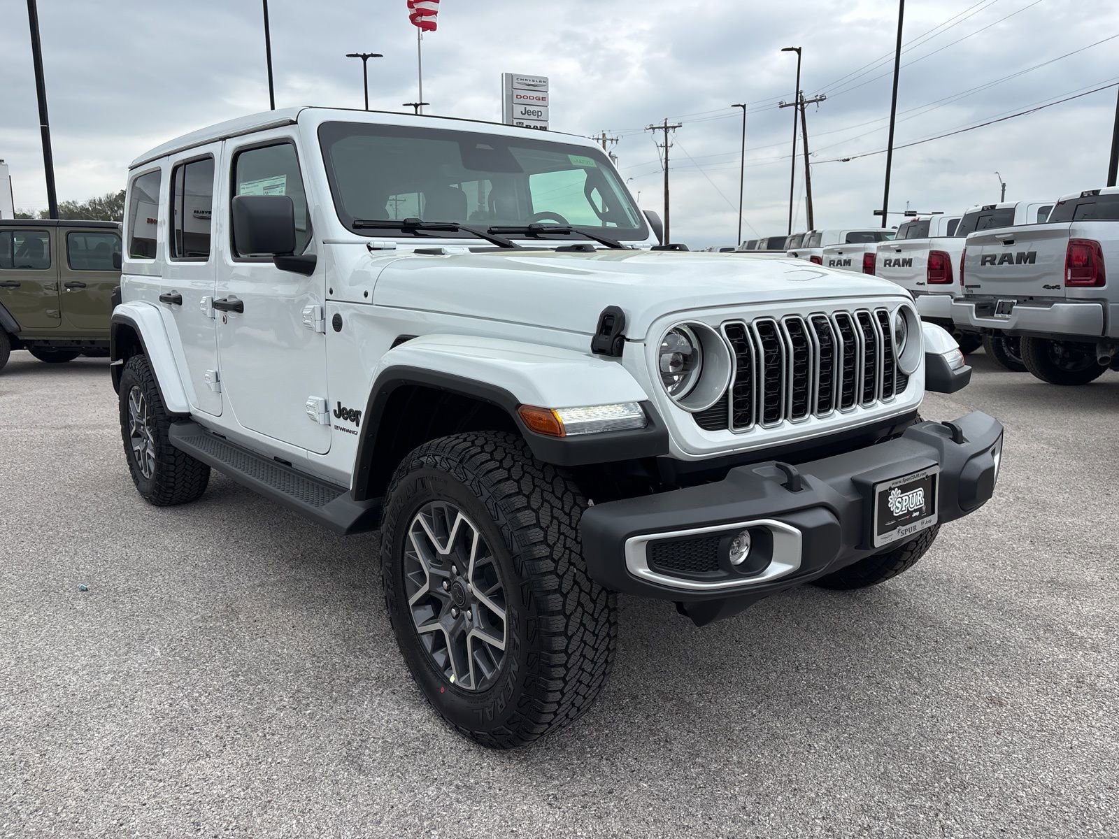 New 2026 Jeep Wrangler Unlimited Sahara AWD/4WD image 8