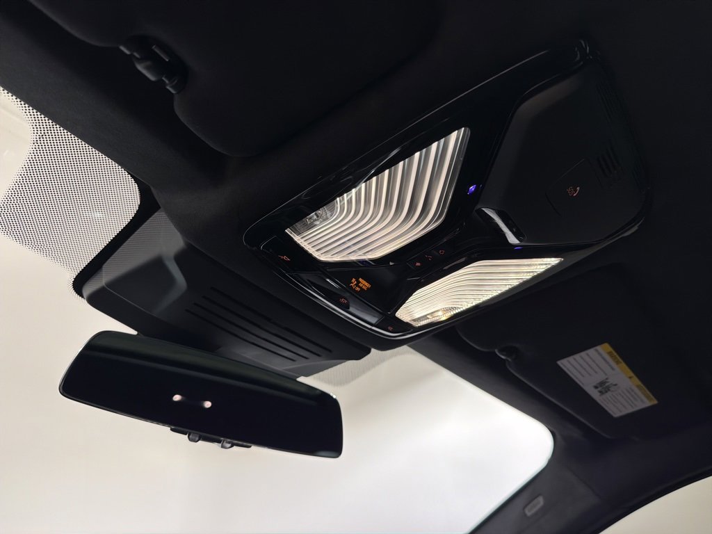 Used 2025 BMW X6 M Competition w/ Executive Package image 18