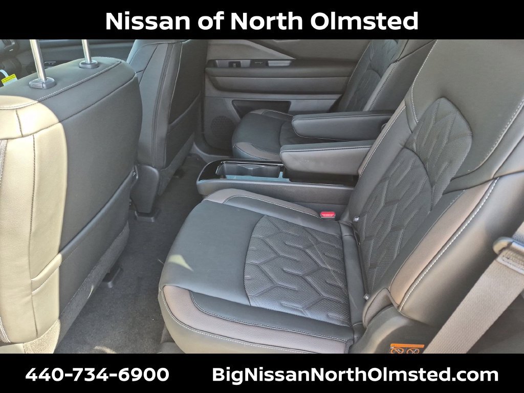 New 2026 Nissan Pathfinder Platinum AWD/4WD image 17