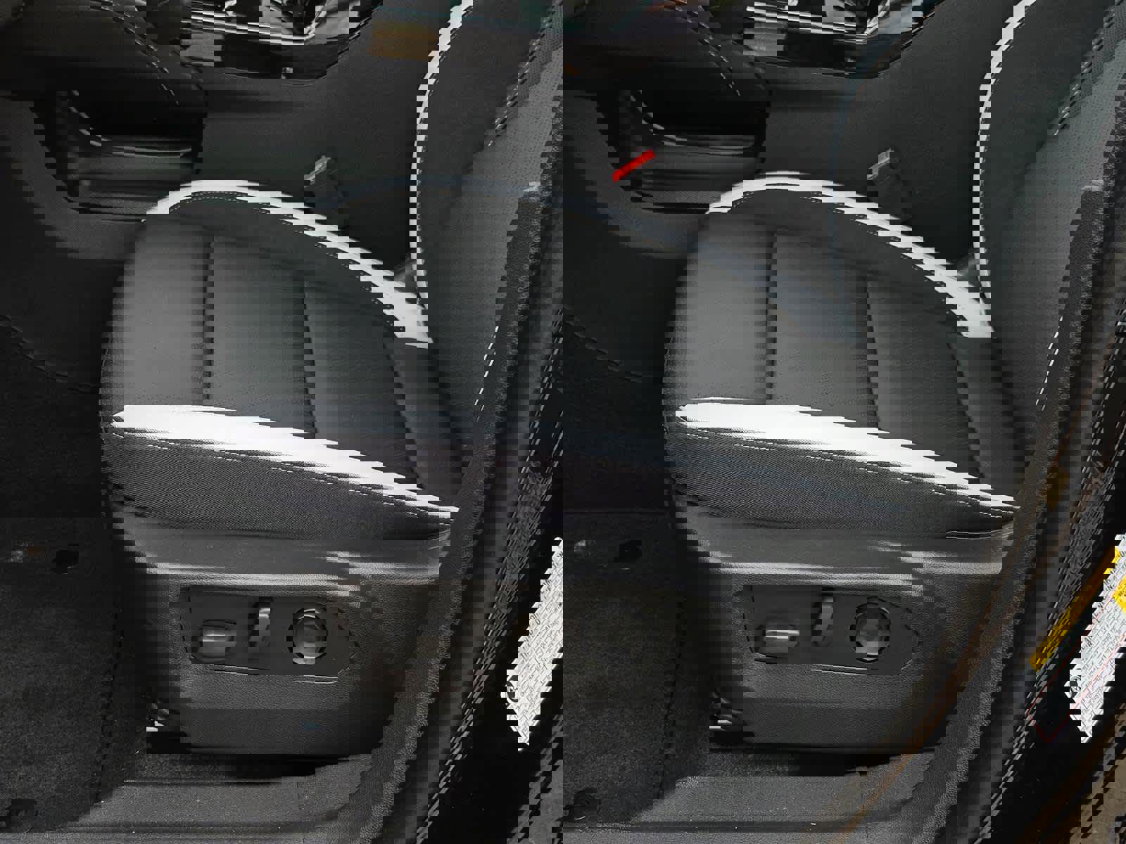 New 2025 Buick Envision Sport Touring image 19