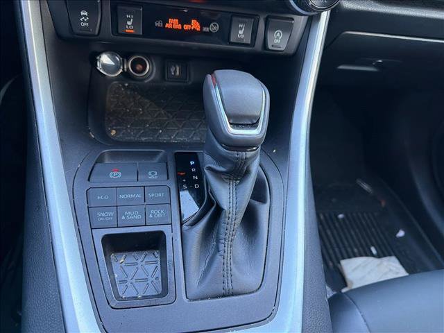 Used 2025 Toyota RAV4 XLE Premium w/ Weather Package AWD/4WD image 15