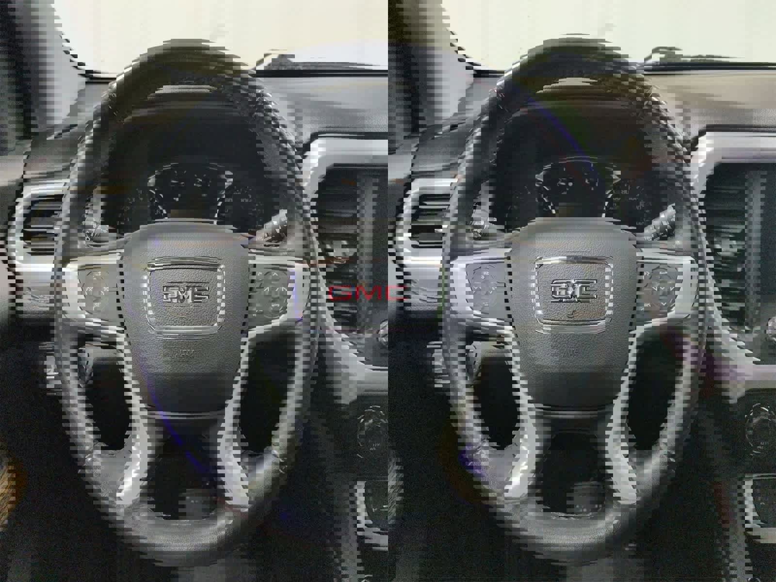 Used 2020 GMC Acadia SLE image 26