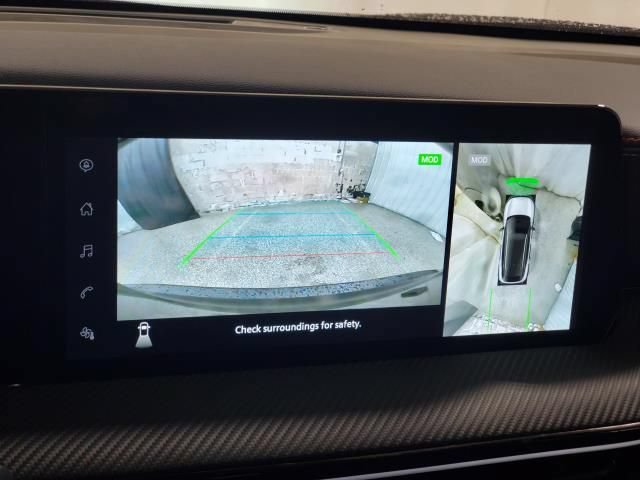 Used 2025 Nissan Kicks SR AWD/4WD image 23